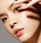 Make-up và tẩy trang mắt chuẩn như sao Hàn